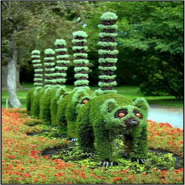 果子貍草雕